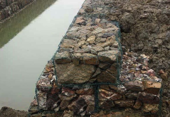 石笼网在防洪工程应用